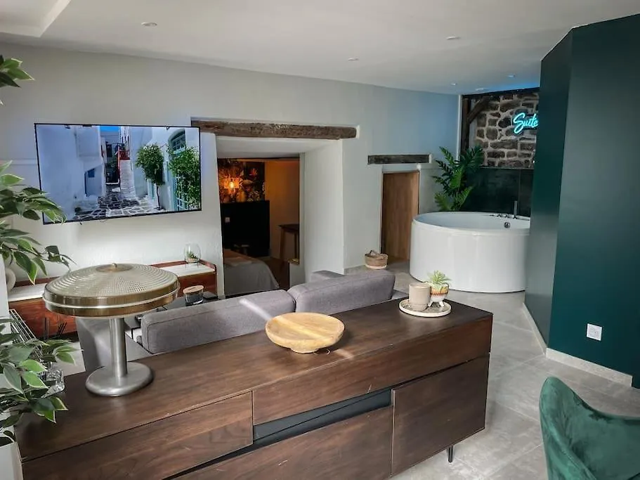 شقة Suite Luxueuse Jacuzzi Suite Amantis By Noma سانت شاموند